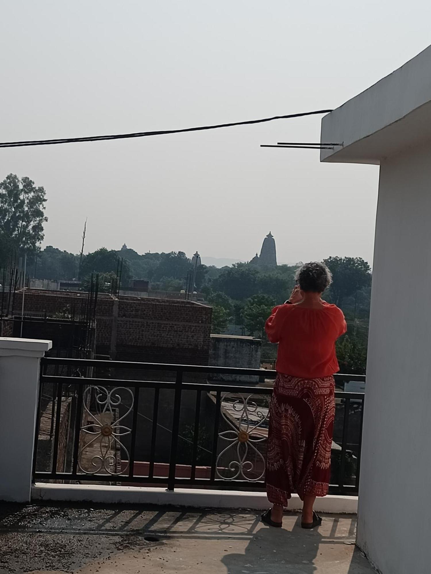 Holiday Home Stay Khajuraho Bagian luar foto
