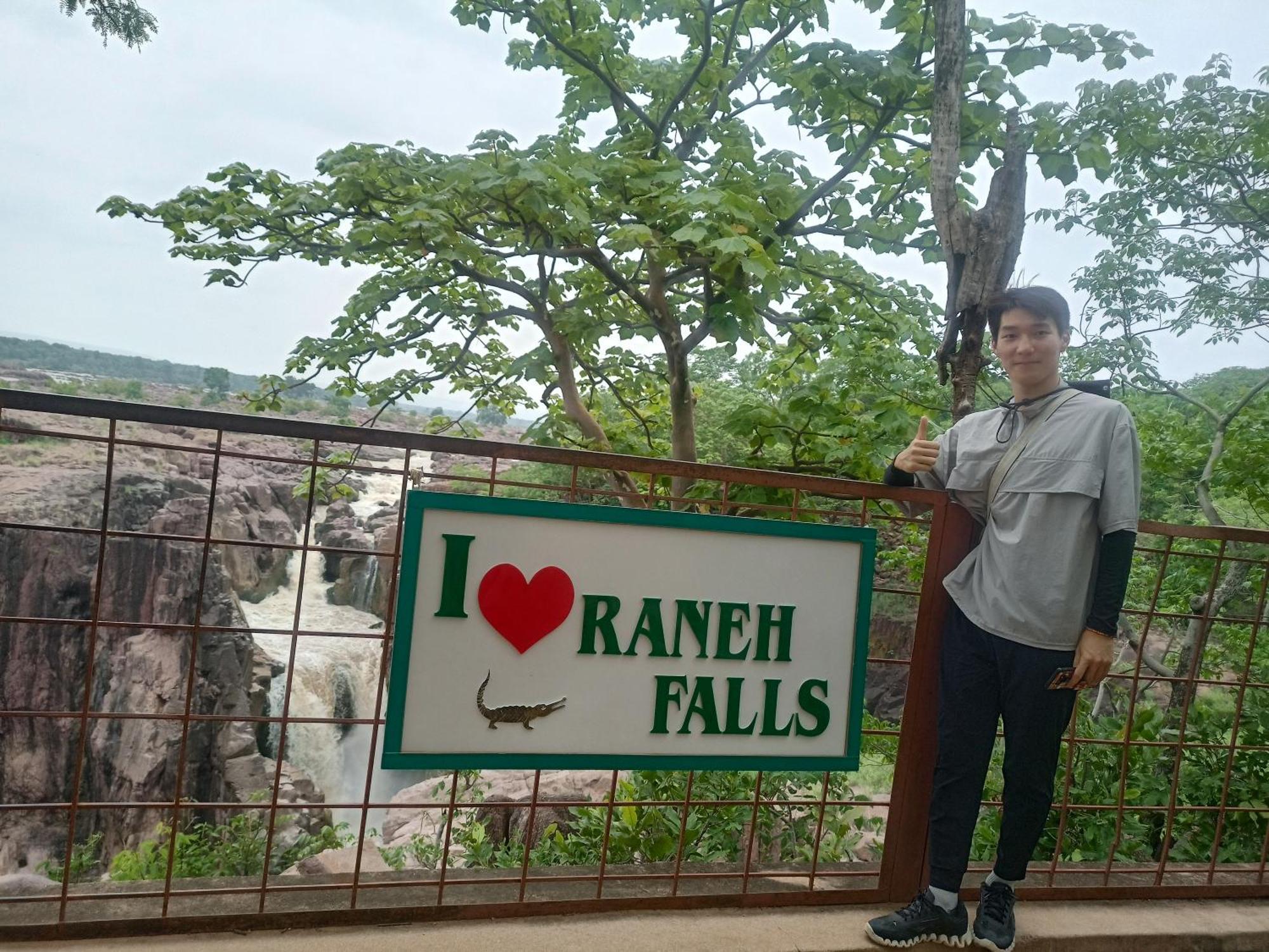 Holiday Home Stay Khajuraho Bagian luar foto